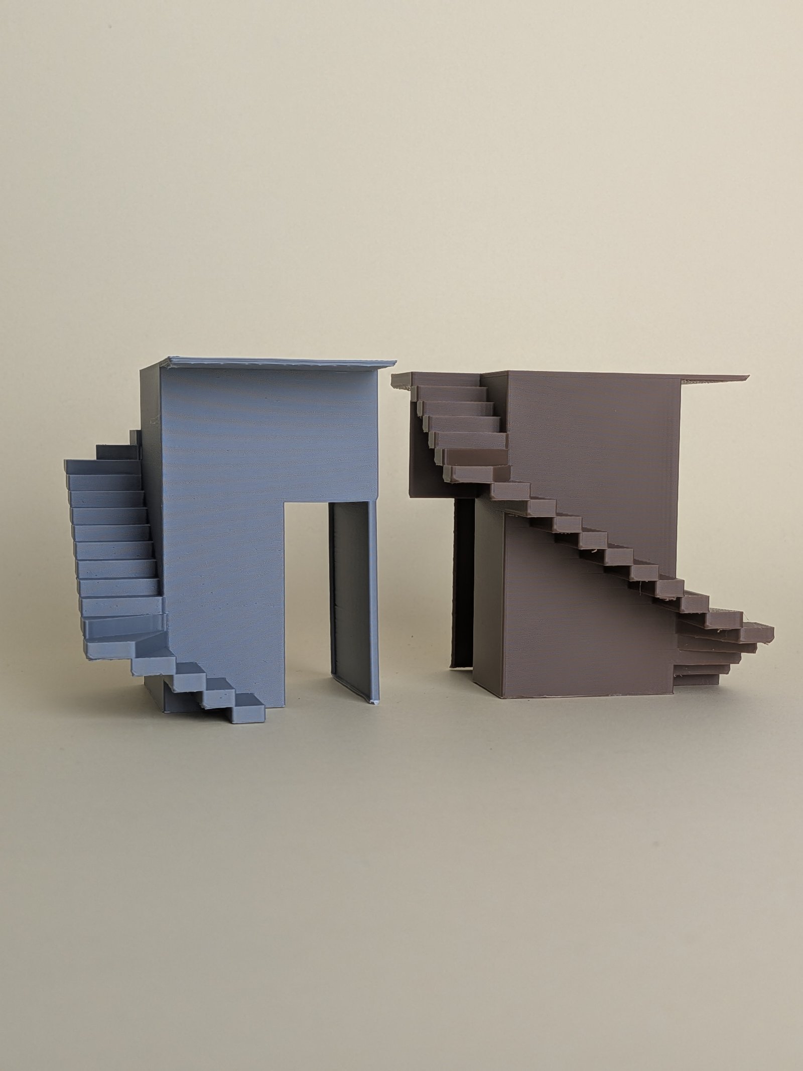 Modello in scala di scala architettonica stampato in 3D FDM, versioni marrone e grigio - IAAD Torino